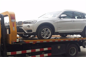 高坪拖车24小时服务电话